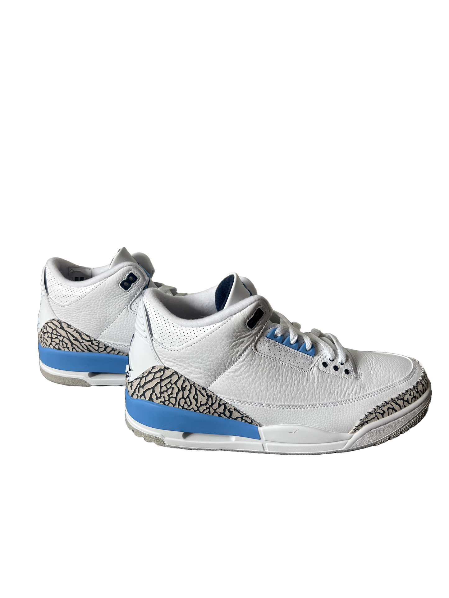 Air Jordan 3 Retro 'UNC' CT8532-104